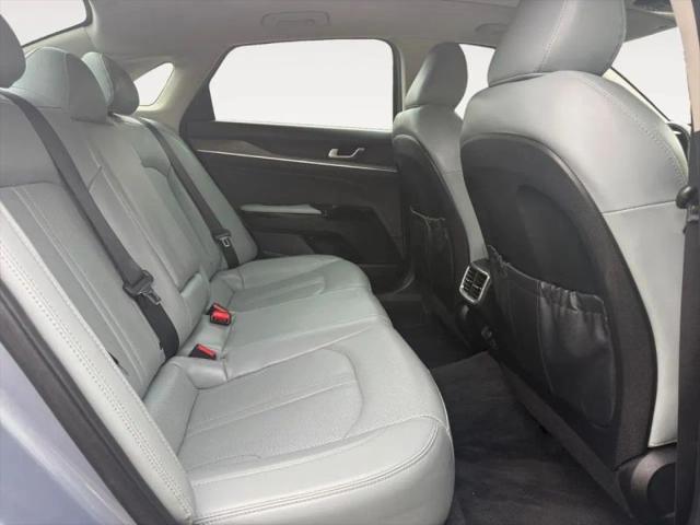 2022 Kia K5 EX