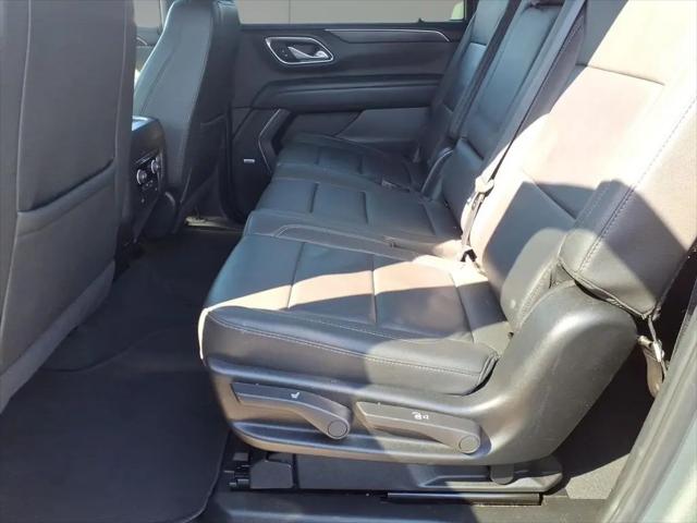 2024 Chevrolet Suburban 4WD LT