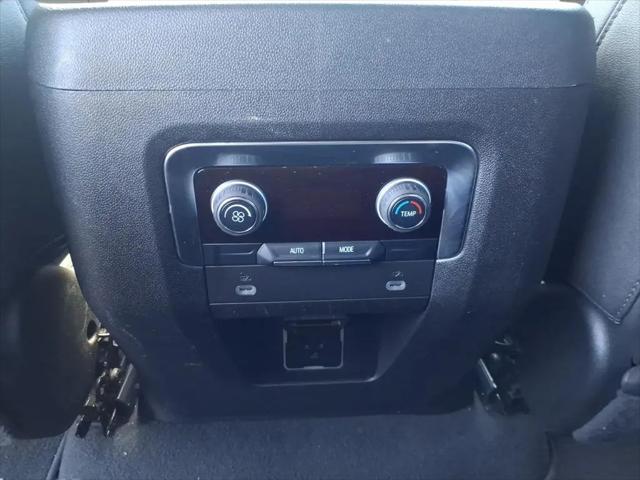 2024 Chevrolet Suburban 4WD LT