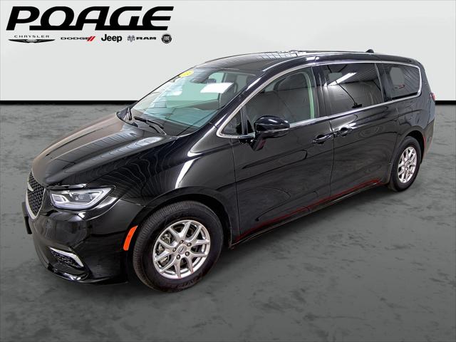 2024 Chrysler Pacifica Touring L for sale in Hannibal, MO