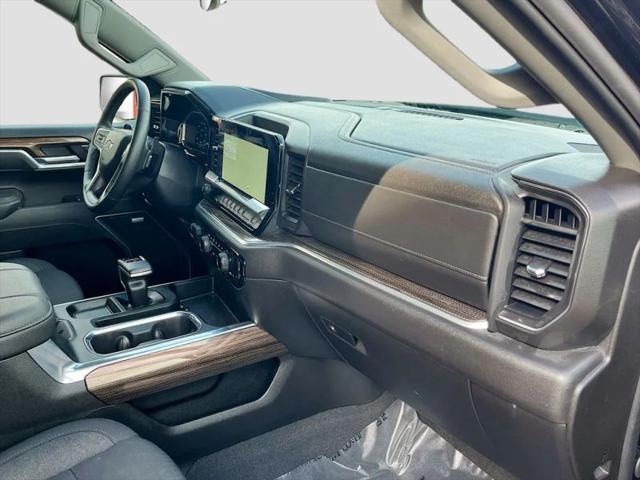 2025 Chevrolet Silverado 1500 4WD Crew Cab Standard Bed RST
