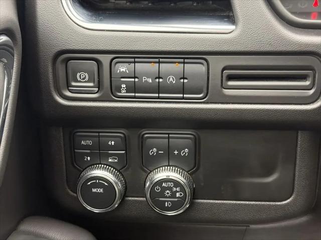 2023 GMC Yukon 4WD SLT