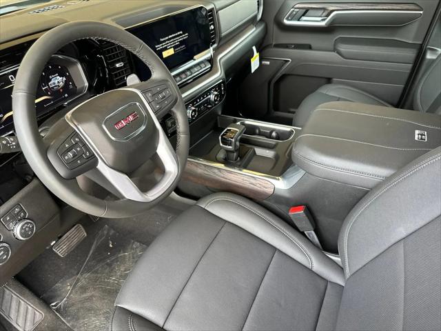 2026 GMC Sierra 1500 Crew Cab, Short Bed, SLT, 4WD