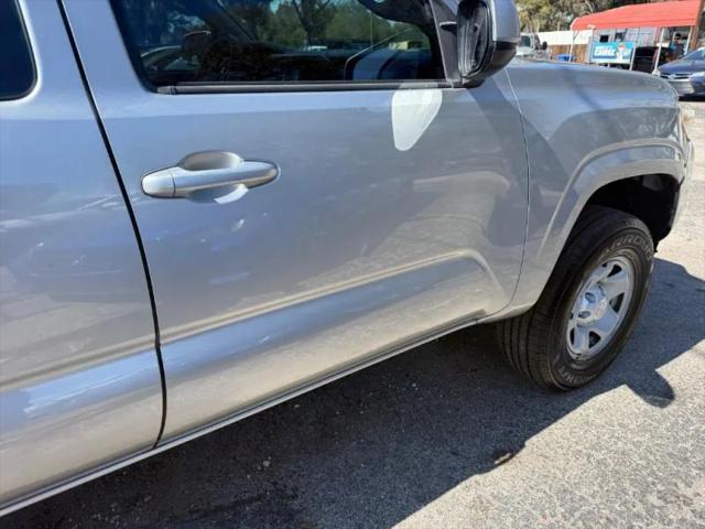 2017 Toyota Tacoma SR