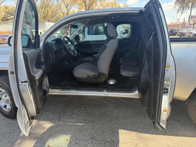 2017 Toyota Tacoma SR