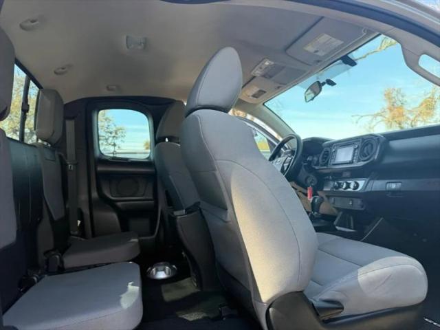2017 Toyota Tacoma SR