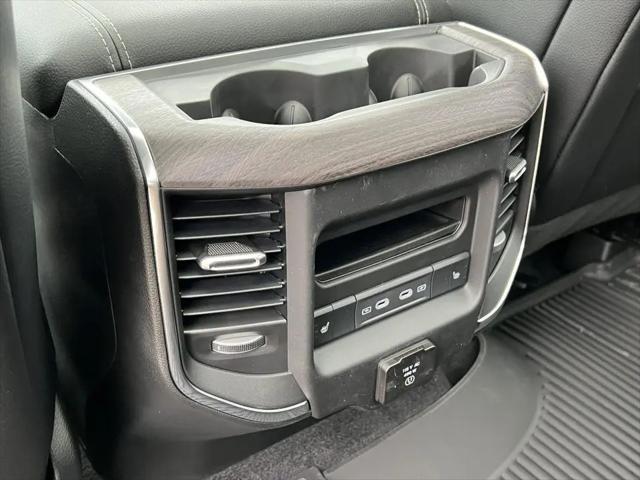 2026 Ram 1500 Laramie Crew Cab 4x4 5'7" Box