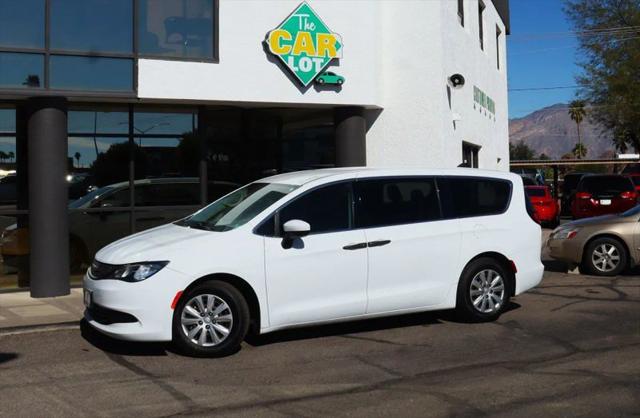 2020 Chrysler Voyager L