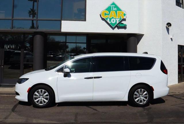 2020 Chrysler Voyager L