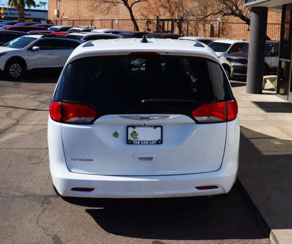 2020 Chrysler Voyager L
