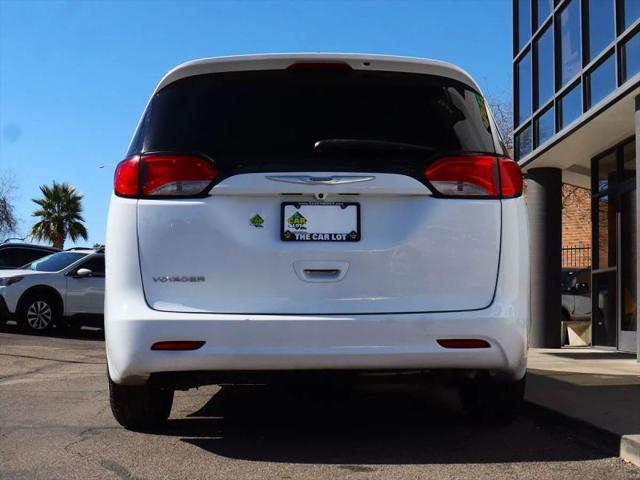 2020 Chrysler Voyager L