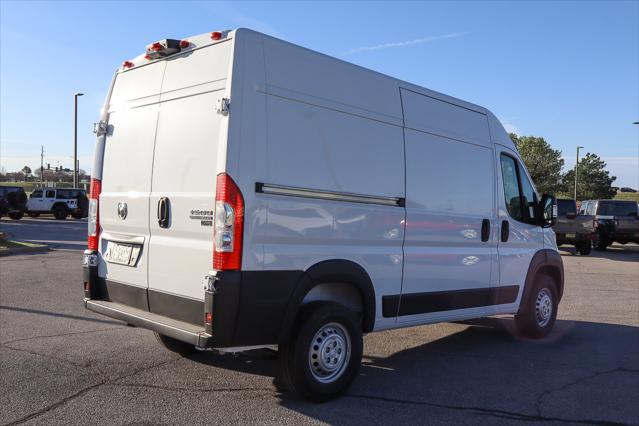 2026 Ram ProMaster Cargo Van Tradesman High Roof 136 WB w/Pass Seat