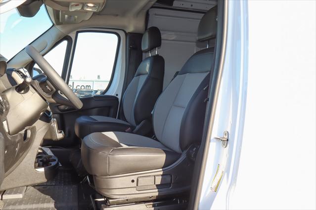 2026 Ram ProMaster Cargo Van Tradesman High Roof 136 WB w/Pass Seat
