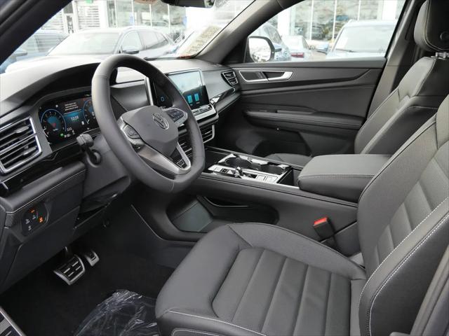 2026 Volkswagen Atlas Cross Sport SEL R-Line Black