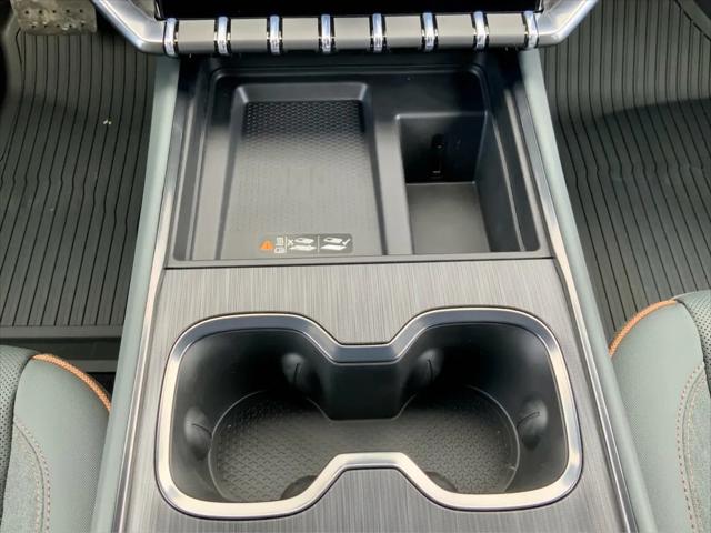 2026 GMC Acadia AT4 AWD