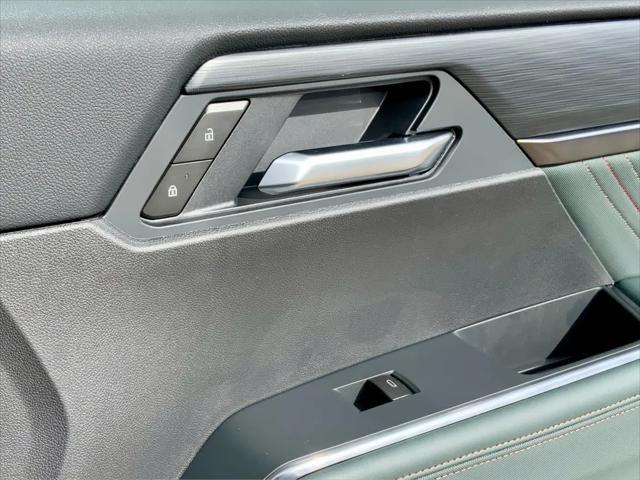 2026 GMC Acadia AT4 AWD