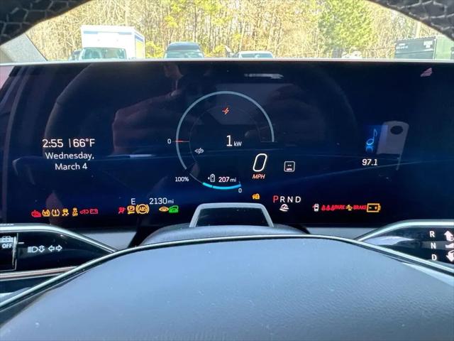 2025 Cadillac iQ Sport 2 AWD