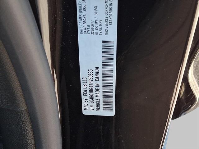 2026 Chrysler Pacifica Select