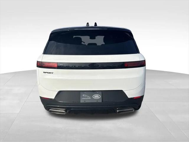 2026 Land Rover Range Rover Sport P360 SE