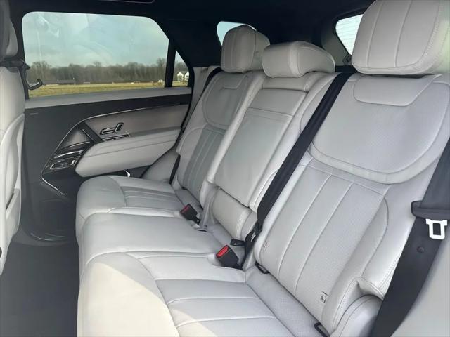 2026 Land Rover Range Rover Sport P360 SE