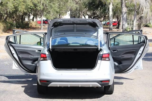 2021 Nissan Versa SV Xtronic CVT