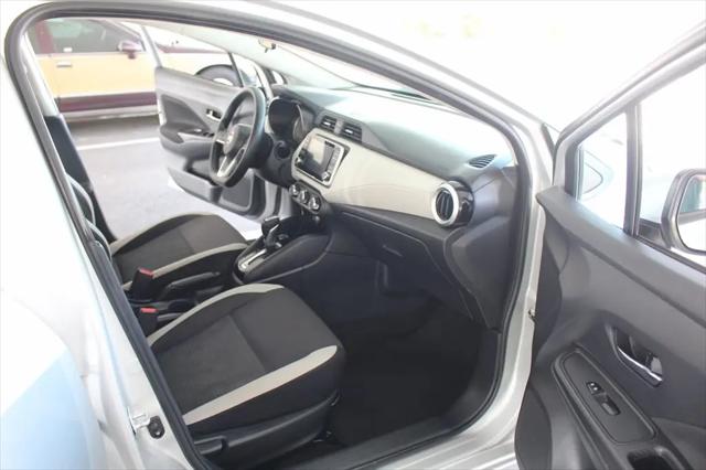 2021 Nissan Versa SV Xtronic CVT