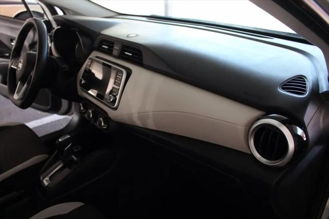 2021 Nissan Versa SV Xtronic CVT