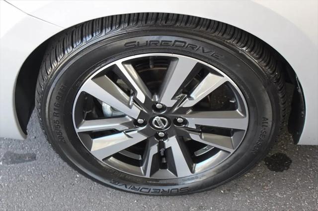 2021 Nissan Versa SV Xtronic CVT