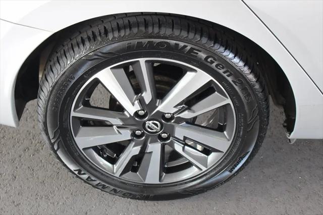 2021 Nissan Versa SV Xtronic CVT