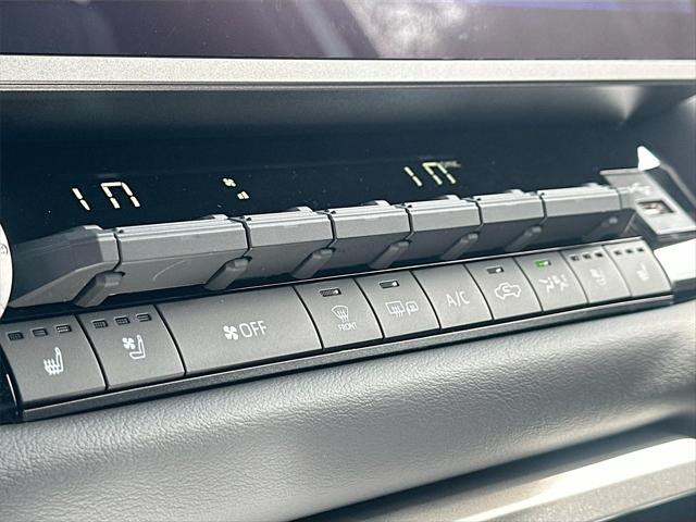2026 Toyota Tundra Platinum Hybrid CrewMax 5.5' Bed