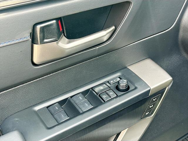 2026 Toyota Tundra Platinum Hybrid CrewMax 5.5' Bed