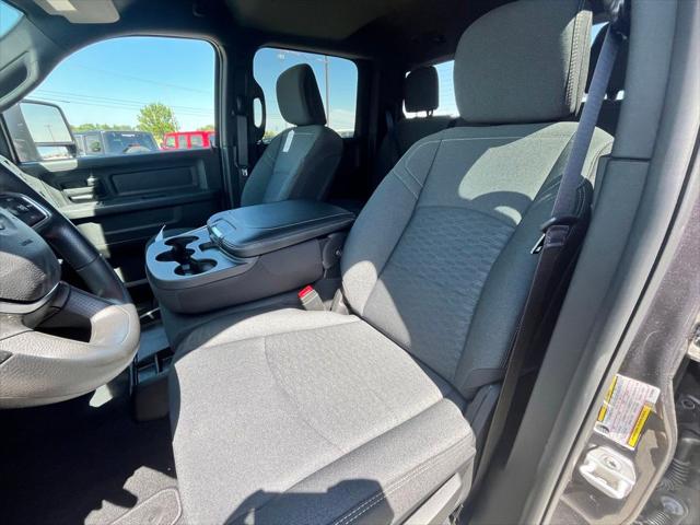 2026 Ram 3500 Tradesman Crew Cab 4x4 8' Box