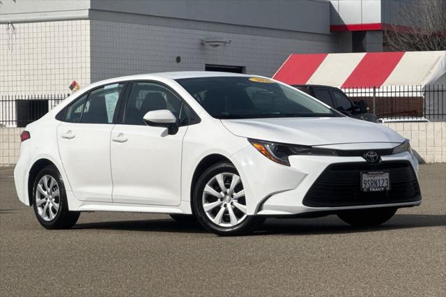 Used 2025 Toyota Corolla LE with VIN 5YFB4MDE6SP278954 for sale in Kansas City