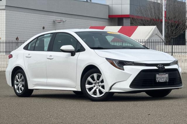 Used 2025 Toyota Corolla LE with VIN 5YFB4MDE6SP291445 for sale in Kansas City