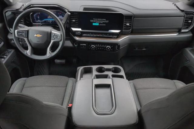 2025 Chevrolet Silverado 2500HD 4WD Crew Cab Standard Bed LT