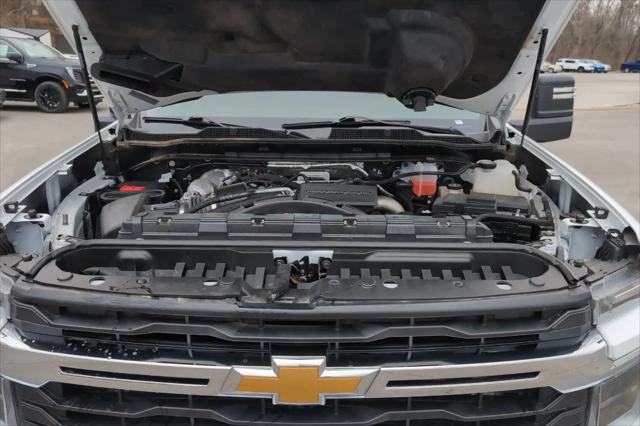 2025 Chevrolet Silverado 2500HD 4WD Crew Cab Standard Bed LT