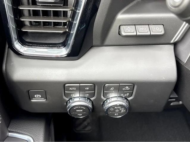 2026 GMC Sierra 2500HD Crew Cab, Standard Bed, Denali, 4WD