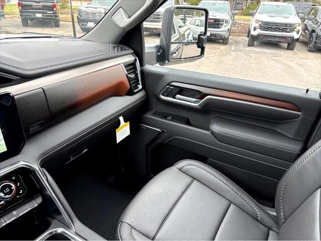 2026 GMC Sierra 2500HD Crew Cab, Standard Bed, Denali, 4WD