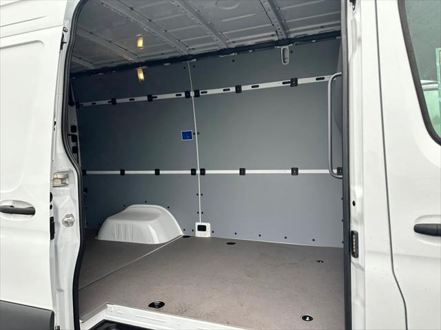 2026 Mercedes-Benz Sprinter 3500 Standard Roof 4-Cyl Diesel HO
