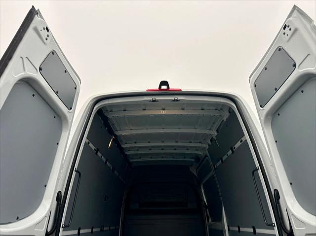 2026 Mercedes-Benz Sprinter 3500 Standard Roof 4-Cyl Diesel HO