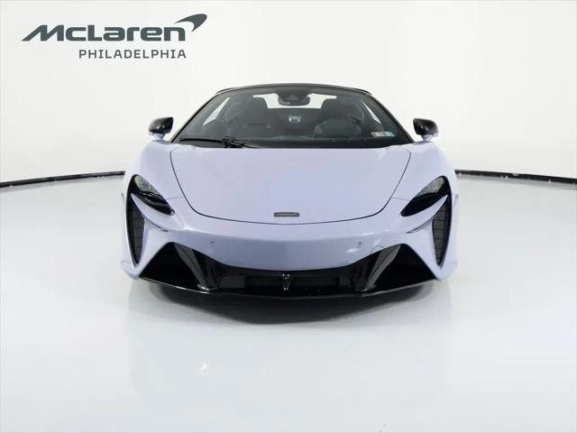 2025 McLaren Artura Standard