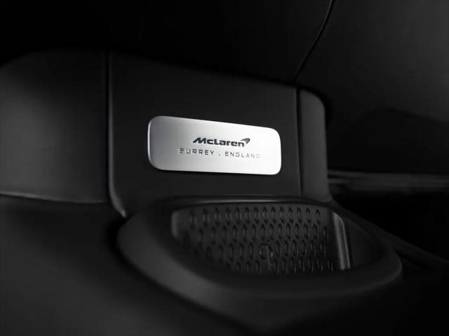 2025 McLaren Artura Standard