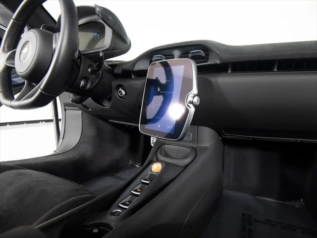 2025 McLaren Artura Standard