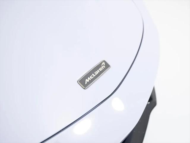 2025 McLaren Artura Standard