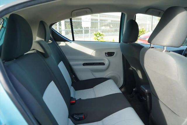 2014 Toyota Prius c Two