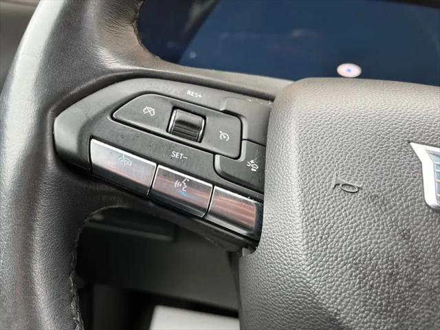 2024 Cadillac XT4 AWD Premium Luxury