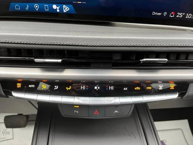 2024 Cadillac XT4 AWD Premium Luxury