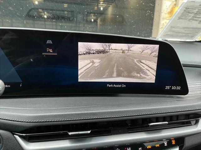 2024 Cadillac XT4 AWD Premium Luxury