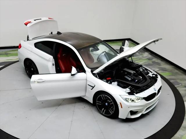 2015 BMW M4 Standard