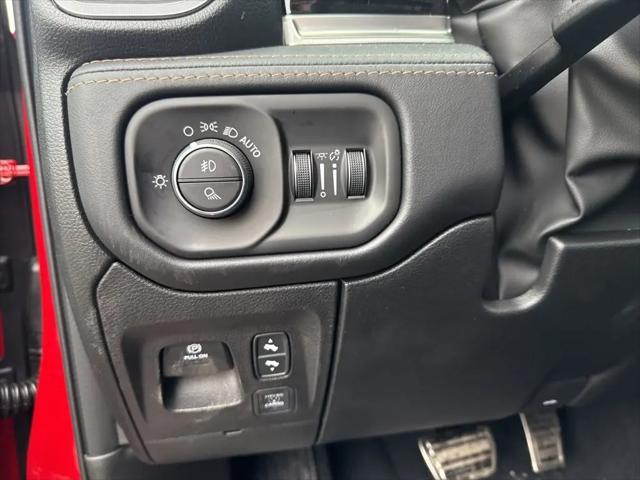 2026 Ram 1500 Tungsten Crew Cab 4x4 5'7" Box